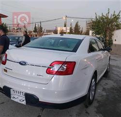 Ford Taurus